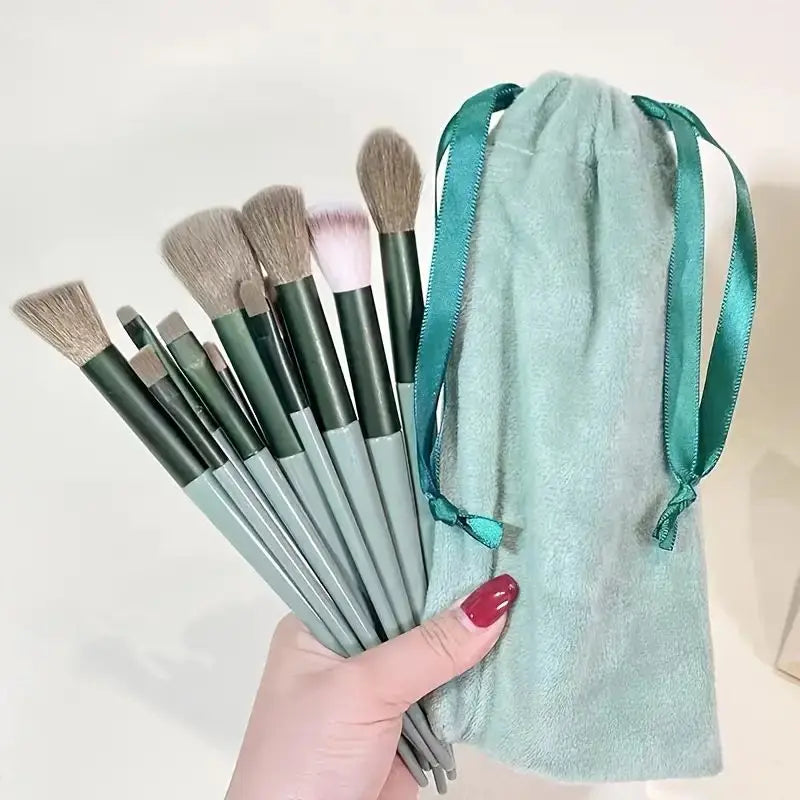 Professional Makeup Brush Set — Soft Fluffy Cosmetic Brushes